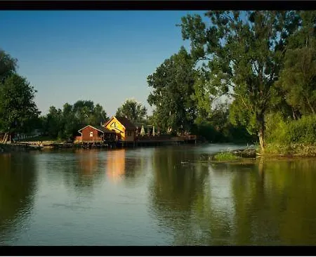 Alba Regia Apartment *